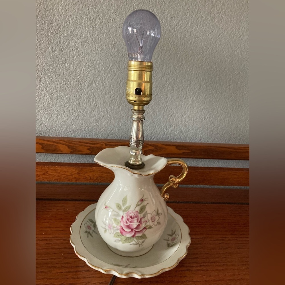 Vintage Ceramic Pitcher & Wash Basin Lamp Roses Underwriter Laboratories 1970’s